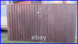 1 PAIR OF WOODEN GATES 5ft (60) HIGH x 53.5 WIDE COMPLETE WITH HINGES & LATCH