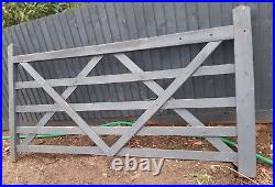 5 Bar Wooden field/ driveway gate 2.37 wide x 1.3cm high good used condition