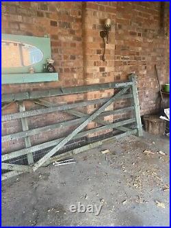 5 bar driveway field wooden gate 14ft Wide X 4ft High. Good Condition