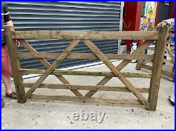 Diamond Brace Rough Sawn Wooden Field Gate 2.1 m W x 1.2 m H 5 rails CLEARANCE