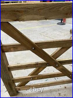 Diamond Brace Rough Sawn Wooden Field Gate 2.1 m W x 1.2 m H 5 rails CLEARANCE