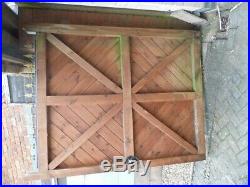 LARGE WOODEN DRIVEWAY GATES Excellent condition in Herringbone/diamond pattern