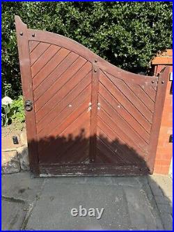 Pair Of Wooden Gates Width 282 X 165 Lowest Point 124