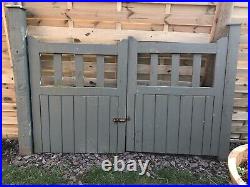 Pair of Smart Wooden Gates 6' 4 x 3'5 in contemporary Colour