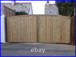 Pair of Wooden Dartington Curved top Entrance gates