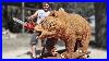 Real-Size-Wooden-Bear-Amazing-Chainsaw-Wood-Carving-01-hyfe