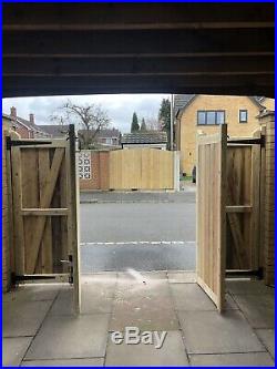 Tanalised Wooden Bi-folding Driveway Gates 12ft wide X 5ft High For Dig33bcj