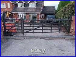 Used Wooden Double Leaf 5 Bar Farm Field Driveway Gate 17 Foot with gate hinges
