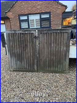 Wood driveway gates used