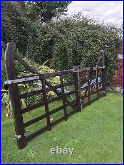 Wooden 5 Bar Curved Horn farm driveway gates For A 12ft Opening