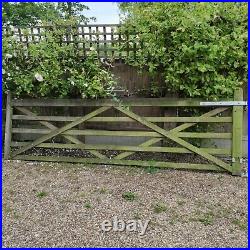 Wooden 5 Bar Gate Driveway Field 12ft By 4ft only 3 Years Old, great condition