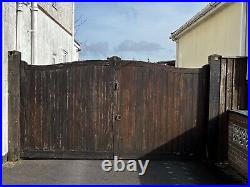 Wooden Double Gate Driveway