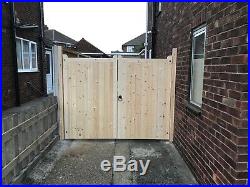 Wooden Driveway Gates 1800 mm (6ft) Flat Top With Horns, Made To Measure