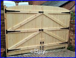 Wooden Driveway Gates! 5ft 6 High 7ft Wide Free T Hinges & Top Bolt