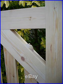Wooden -Driveway (Pair of Gates) 4ft High