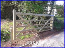 Wooden Planed-All-Round Entrance / 5 Bar / Diamond Braced Gates