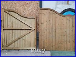 Wooden Swan Neck Driveway Gates 10ft Wide x 6ft High