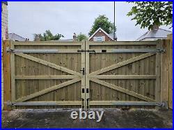 Wooden driveway gate, 2x h 190cm w 220cm heavy duty, Total W440 Cm