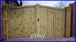 Wooden driveway gate, 2x h 190cm w 220cm heavy duty, Total W440 Cm