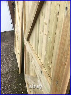 Wooden driveway gates 8ft Wide 6ft High