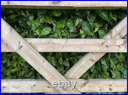 Wooden garden yard driveway gates 10 ft