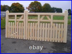 Wooden gates. Made to measure. Five bar Half paling type